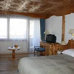 Swiss Alpine Allalin Hotell 4*