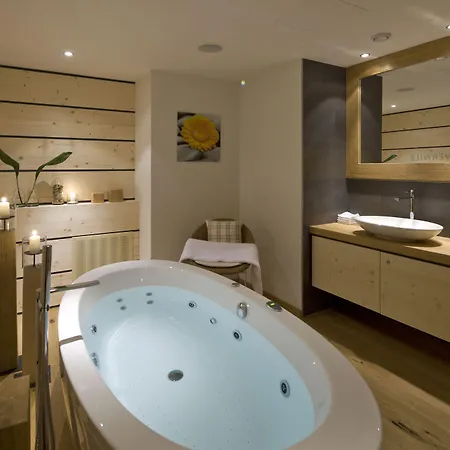 Szálloda Swiss Alpine Allalin 4*