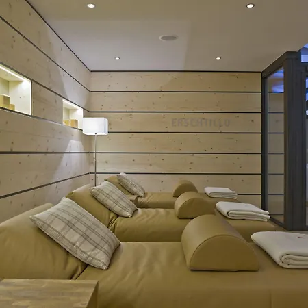 Swiss Alpine Allalin 4*