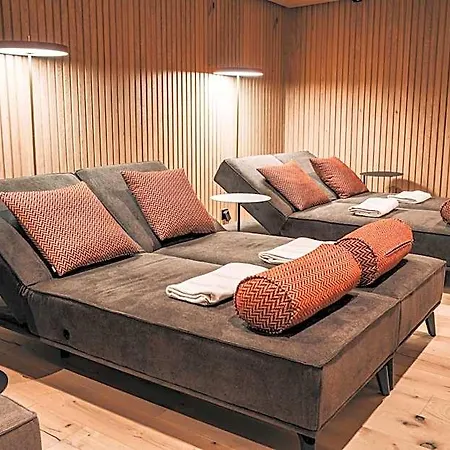 Swiss Alpine Allalin Hotel 4*