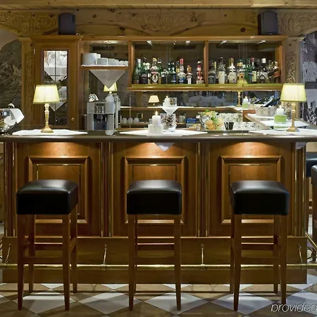 Swiss Alpine Allalin Hotel Zermatt