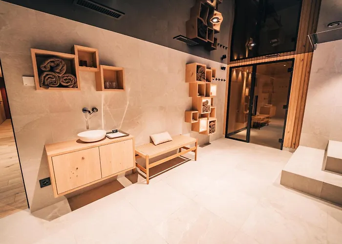 Swiss Alpine Allalin 4* Zermatt