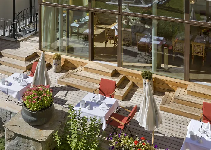 Swiss Alpine Allalin Церматт