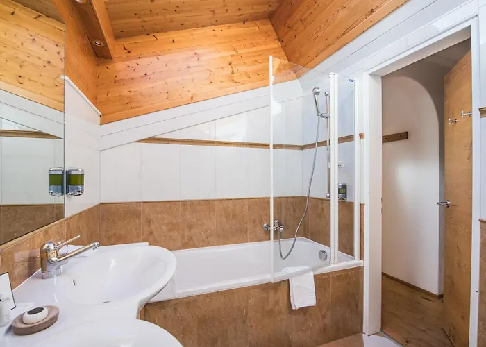 Ξενοδοχείο Swiss Alpine Allalin 4*